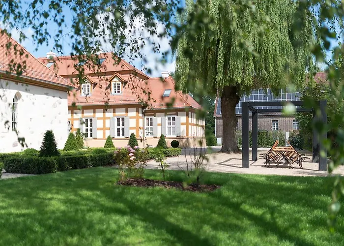 Schloss Beuchow לובנאו