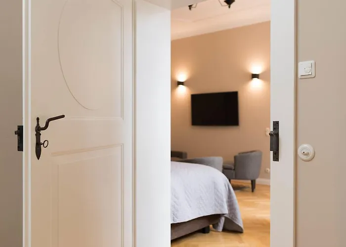 Schloss Beuchow לובנאו