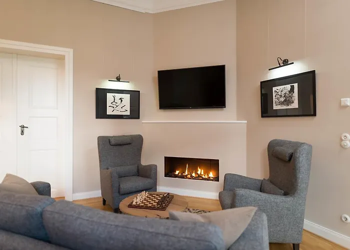 Schloss Beuchow לובנאו